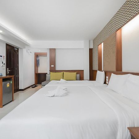 Hotel Cozytel Chiangmai Chiang Mai Exterior foto
