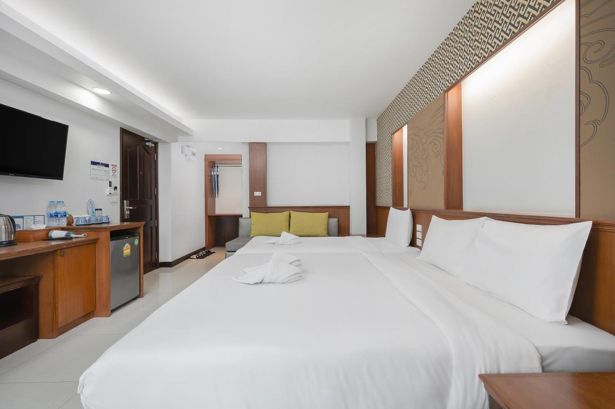 Hotel Cozytel Chiangmai Chiang Mai Exterior foto