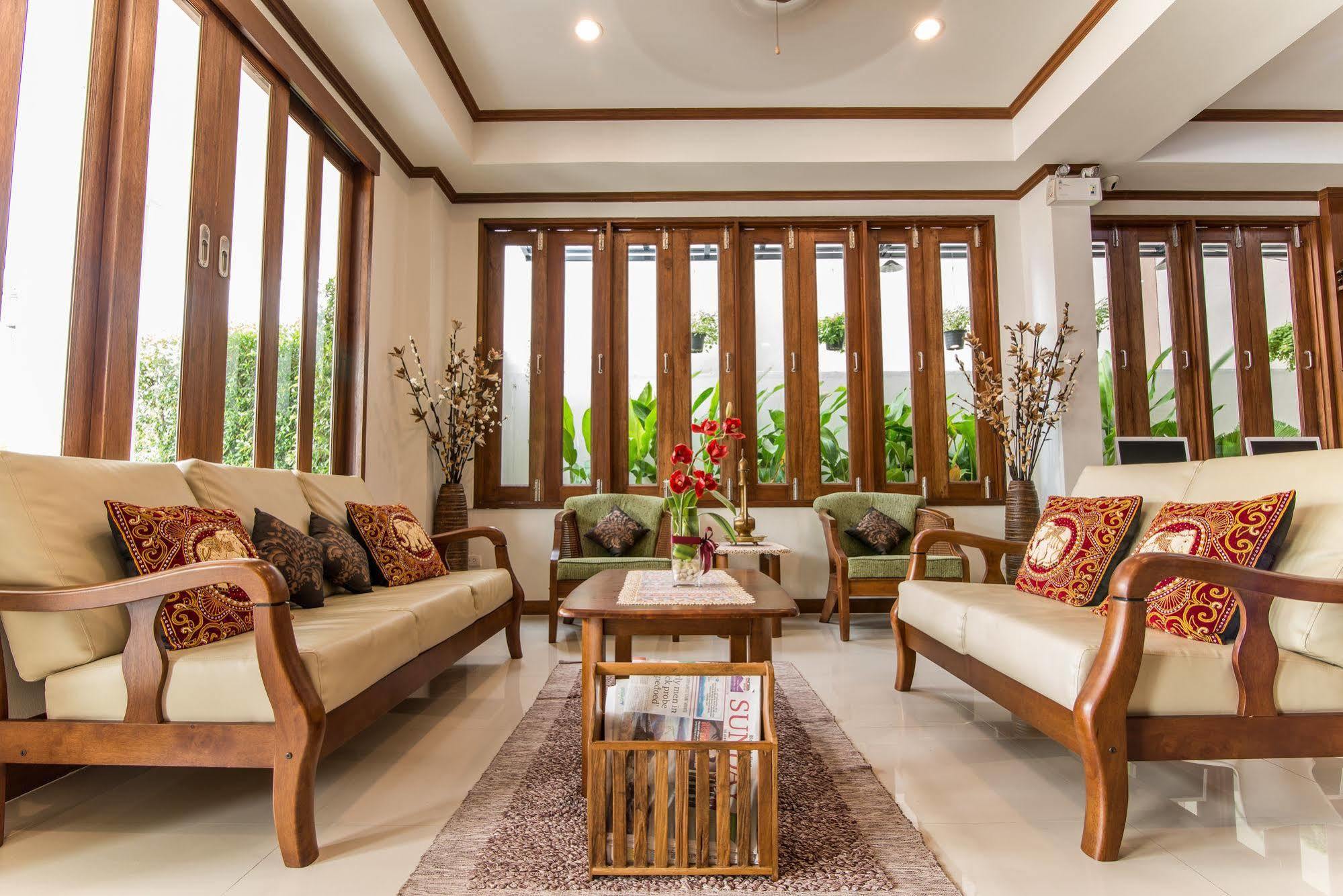Hotel Cozytel Chiangmai Chiang Mai Exterior foto