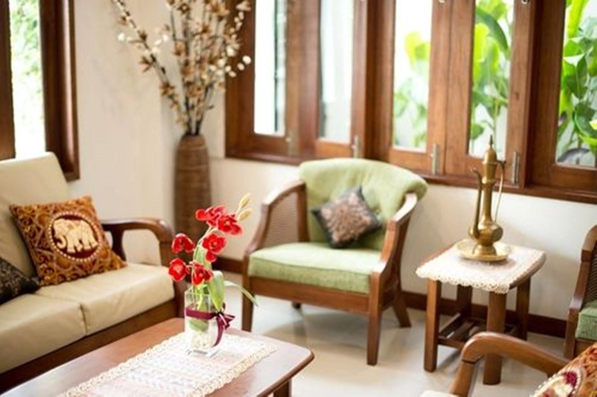Hotel Cozytel Chiangmai Chiang Mai Exterior foto