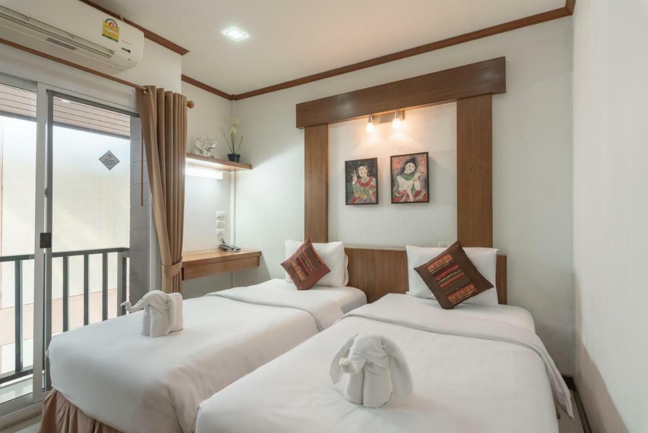 Hotel Cozytel Chiangmai Chiang Mai Exterior foto